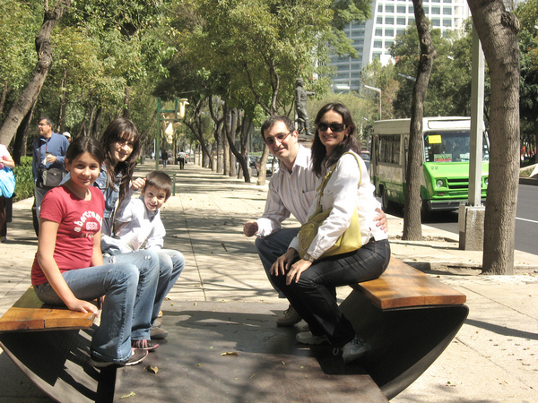 Gerardo Villamil, Baronesa Ingrid Consuelo and children Diana Marcela, Stephanie and Luis Gerardo in Tabasco, Mexico